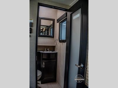 2017 Dutchmen RV Voltage - Photo 32