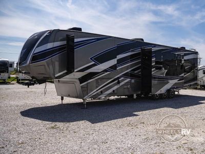 2017 Dutchmen RV Voltage - Photo 3