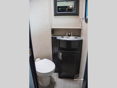 2017 Dutchmen RV Voltage - Photo 34
