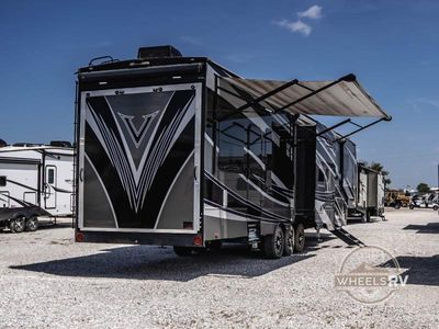 2017 Dutchmen RV Voltage - Photo 6