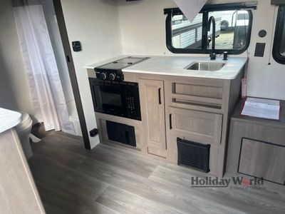 2026 Grand Design Transcend One - Photo 14