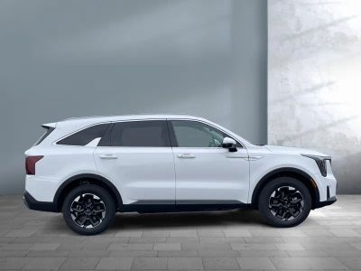 2026 Kia Sorento — photo 7 view