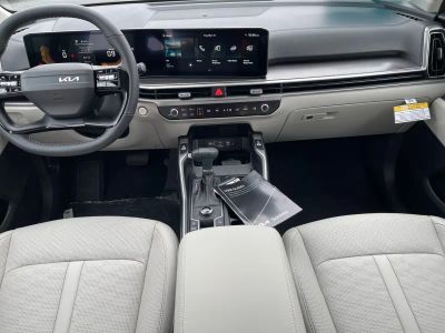 2026 Kia Sorento — photo 13 view