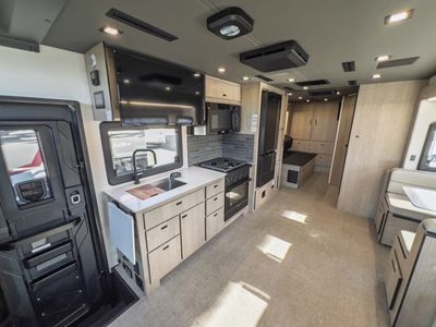 2026 Grand Design LINEAGE SERIES F - Photo 10