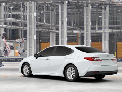 2026 Toyota Camry - Photo 6
