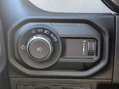 2026 Jeep Wrangler — photo 19 view
