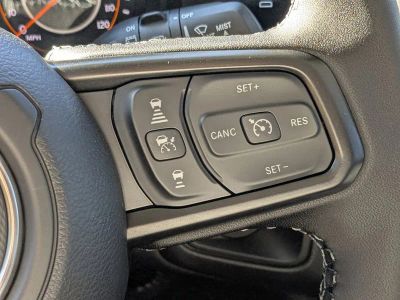 2026 Jeep Wrangler — photo 21 view