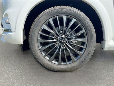 2024 INFINITI QX80 - Photo 32