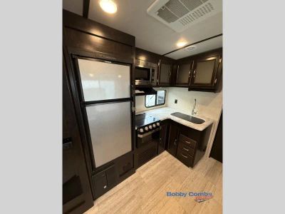 2019 Coachmen RV Spirit Ultra Lite - Photo 18