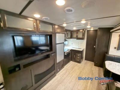 2019 Coachmen RV Spirit Ultra Lite - Photo 9