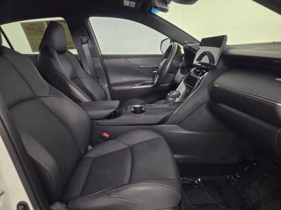 2024 Toyota Venza — photo 32 view