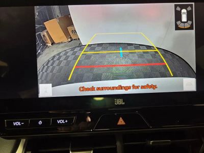 2024 Toyota Venza — photo 14 view