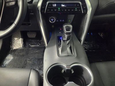 2024 Toyota Venza — photo 15 view