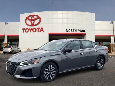 2025 Nissan Altima - Photo 1