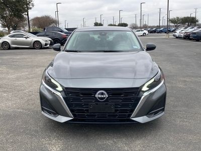 2025 Nissan Altima - Photo 2