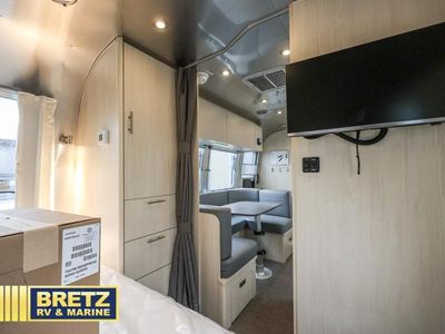2025 Airstream Flying Cloud - Photo 13