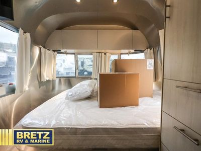 2025 Airstream Flying Cloud - Photo 12