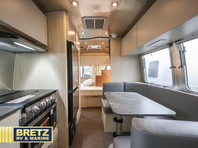 2025 Airstream Flying Cloud - Photo 8