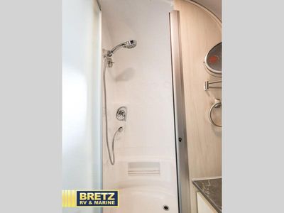2025 Airstream Flying Cloud - Photo 11