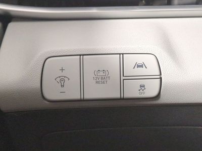 2023 Hyundai Elantra Hybrid — photo 27 view