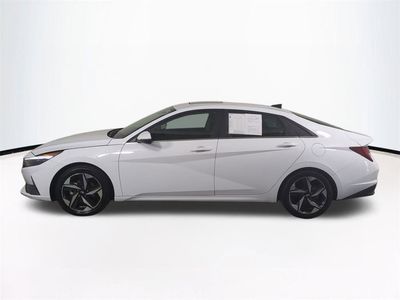 2023 Hyundai Elantra Hybrid — photo 8 view