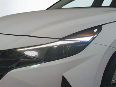 2023 Hyundai Elantra Hybrid — photo 10 view