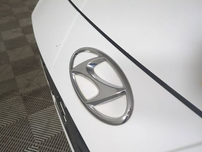 2023 Hyundai Elantra Hybrid — photo 13 view