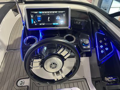 2023 Yamaha 252 SD - Photo 3