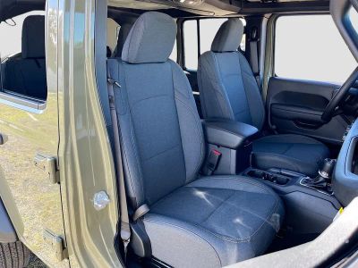 2026 Jeep Wrangler — photo 25 view