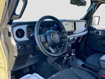 2026 Jeep Wrangler — photo 9 view