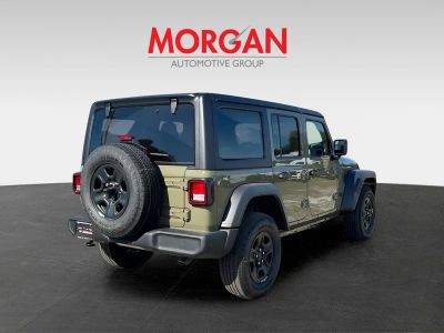 2026 Jeep Wrangler — photo 7 view