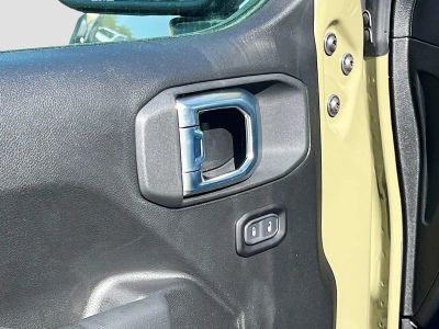 2026 Jeep Wrangler — photo 17 view