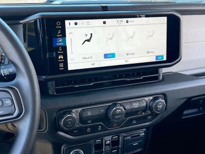 2026 Jeep Wrangler — photo 15 view