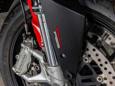 2014 MV Agusta Rivale 800 - Photo 6