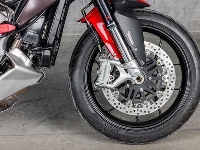 2014 MV Agusta Rivale 800 - Photo 5