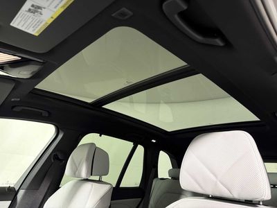 2026 BMW X5 xDrive40i — photo 17 view