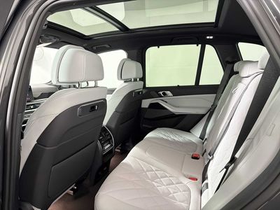 2026 BMW X5 xDrive40i — photo 18 view