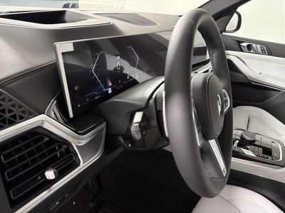 2026 BMW X5 xDrive40i — photo 14 view