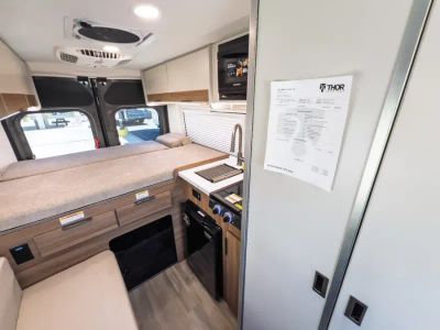 2027 Thor Motor Coach RIZE — photo 7 view