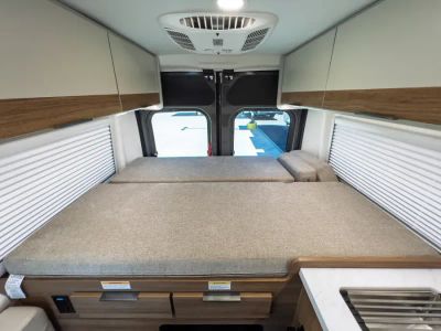2027 Thor Motor Coach RIZE — photo 16 view