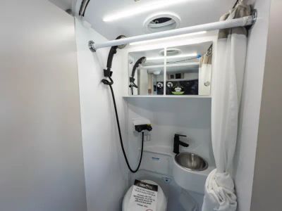 2027 Thor Motor Coach RIZE — photo 10 view