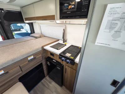 2027 Thor Motor Coach RIZE — photo 13 view