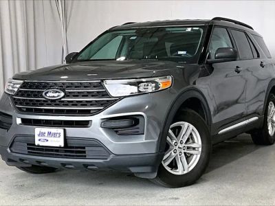2023 Ford Explorer - Photo 2