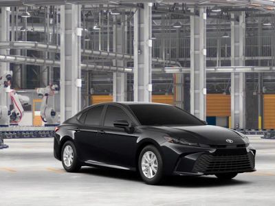 2026 Toyota Camry - Photo 17