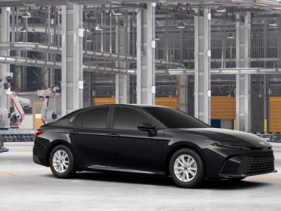 2026 Toyota Camry - Photo 16