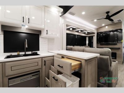 2026 Jayco Pinnacle - Photo 24
