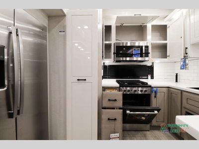 2026 Jayco Pinnacle - Photo 25