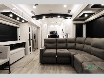 2026 Jayco Pinnacle - Photo 11