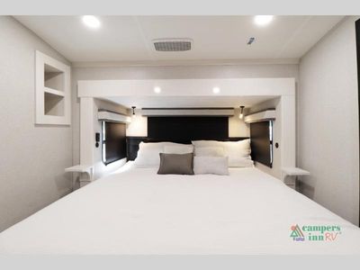 2026 Jayco Pinnacle - Photo 29