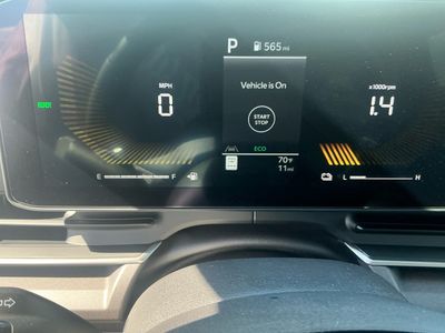 2026 Kia Carnival Hybrid — photo 11 view